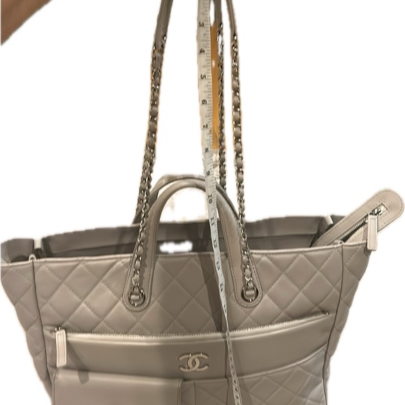Chanel Ultra Pocket Shopping Tote Large - Picture 5 of 16